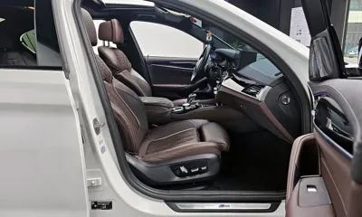 BMW 5-Series 2023, 79029 км, за 28807.92 USD - фото 10