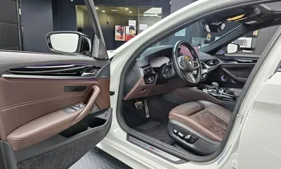 BMW 5-Series 2023, 79029 км, за 28807.92 USD - фото 11