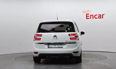 Citroen-DS C4 SpaceTourer 2021, 90795 км, за 11059.59 USD