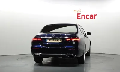 Mercedes-Benz E-Class 2022, 49599 км, за 22074.62 USD