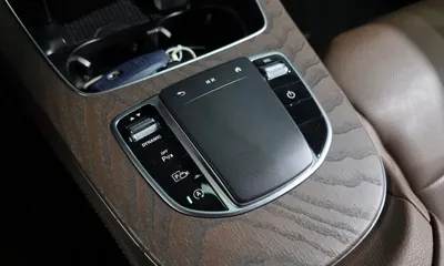 Mercedes-Benz E-Class 2022, 49599 км, за 22074.62 USD - фото 29