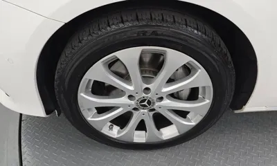 Mercedes-Benz E-Class 2018, 99863 км, за 15189.96 USD