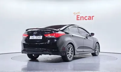 Hyundai Avante 2011, 128728 км, за 2795.29 USD