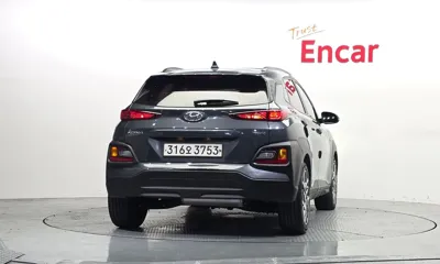 Hyundai Kona 2020, 68274 км, за 11904.77 USD