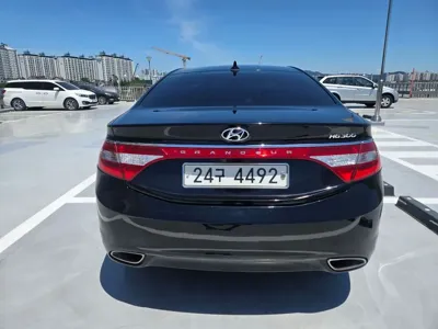 Hyundai Grandeur 2012, 60500 км, за 4201.13 USD