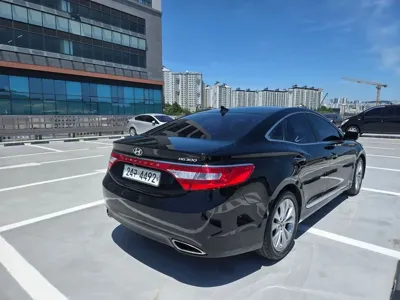 Hyundai Grandeur 2012, 60500 км, за 4201.13 USD