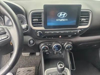 Hyundai Venue 2021, 94000 км, за 8782.21 USD - фото 7