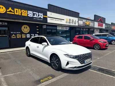 Hyundai Grandeur 2022, 61675 км, за 17915.32 USD