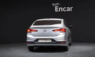 Hyundai Avante 2019, 125075 км, за 7417.62 USD