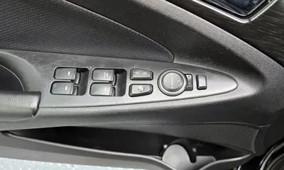 Hyundai Sonata 2013, 167076 км, за 3774.83 USD - фото 18
