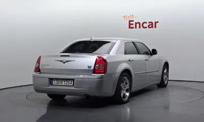 Chrysler 300C 2010, 167961 км, за 1433.23 USD