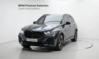 BMW X5 · 2022 год
