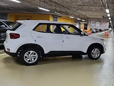 Hyundai Venue 2026, 5 км, за 2187.93 USD - фото 6