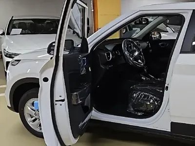 Hyundai Venue 2026, 5 км, за 2187.93 USD - фото 7