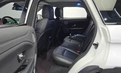 Land Rover Range Rover Evoque 2018, 106981 км, за 8435.08 USD - фото 26