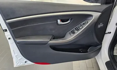 Hyundai i30 2012, 59172 км, за 4948.88 USD - фото 24
