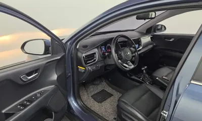 Kia Stonic 2018, 118788 км, за 4820.85 USD - фото 10