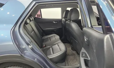 Kia Stonic 2018, 118788 км, за 4820.85 USD - фото 12