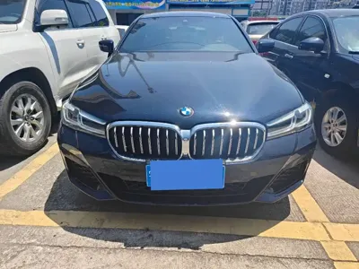 BMW 5 Series 2022, 69000 км, за 26283.17 USD