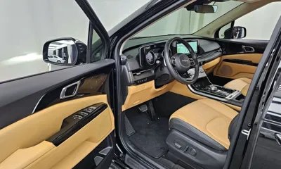 Kia Canival 2023, 27500 км, за 19821.6 USD - фото 10