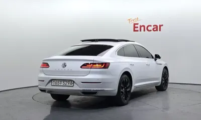 Volkswagen Arteon 2018, 177640 км, за 10726.12 USD