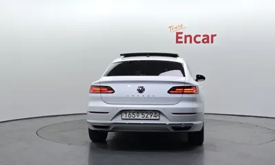 Volkswagen Arteon 2018, 177640 км, за 10726.12 USD