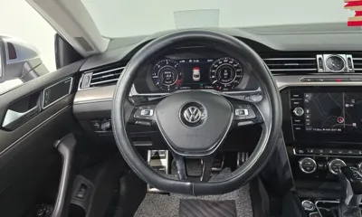 Volkswagen Arteon 2018, 177640 км, за 10726.12 USD - фото 13