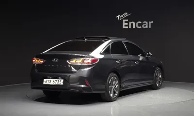 Hyundai Sonata 2018, 280238 км, за 5281.6 USD