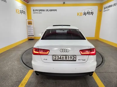 Audi A6 2015, 97890 км, за 6805.42 USD