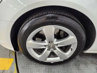 Audi A6 2015, 97890 км, за 6805.42 USD