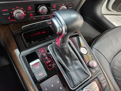 Audi A6 2015, 97890 км, за 6805.42 USD - фото 9