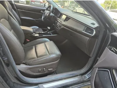 Kia K7 2018, 81678 км, за 9584.88 USD