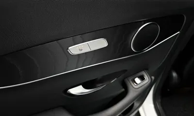 Mercedes-Benz GLC-Class 2019, 70588 км, за 20382.8 USD - фото 19