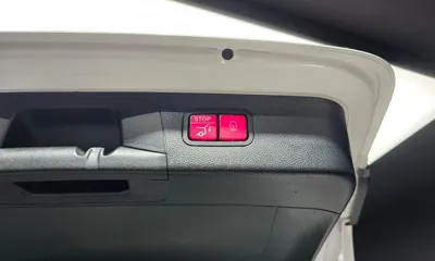 Mercedes-Benz GLC-Class 2019, 70588 км, за 20382.8 USD - фото 20