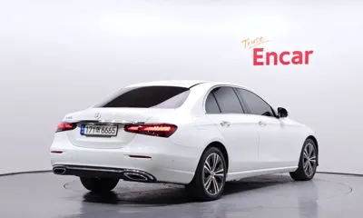 Mercedes-Benz E-Class 2022, 38359 км, за 25827.79 USD