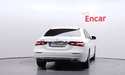 Mercedes-Benz E-Class 2022, 38359 км, за 25827.79 USD
