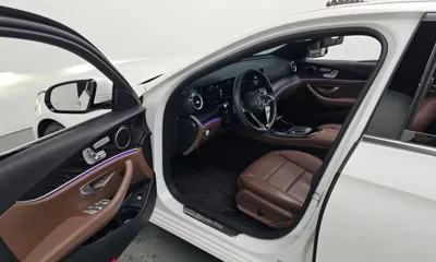 Mercedes-Benz E-Class 2022, 38359 км, за 25827.79 USD - фото 10