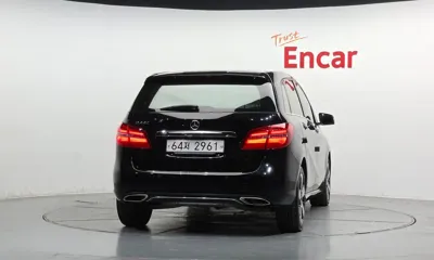 Mercedes-Benz B-Class 2018, 49342 км, за 10634.11 USD
