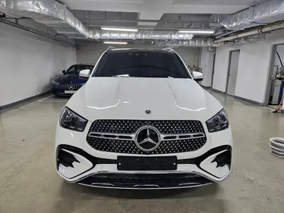 Mercedes-Benz GLE-Class 2023, 50000 км, за 32709.73 USD