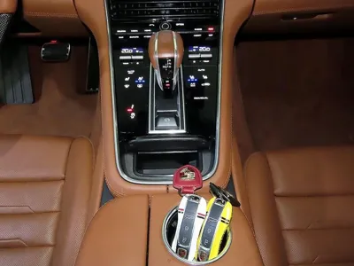 Porsche Panamera 2020, 57650 км, за 60814.43 USD - фото 12