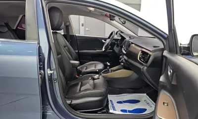 Kia Stonic 2018, 47488 км, за 7220.69 USD - фото 12