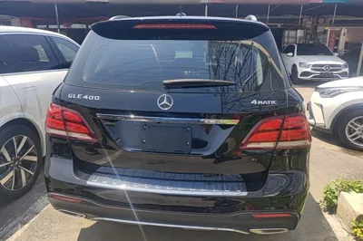 Mercedes-Benz GLE 2015, 119300 км, за 20739 USD