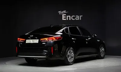 Kia K5 2019, 137022 км, за 8006.52 USD