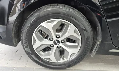 Kia K5 2019, 137022 км, за 8006.52 USD