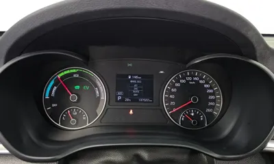 Kia K5 2019, 137022 км, за 8006.52 USD - фото 8