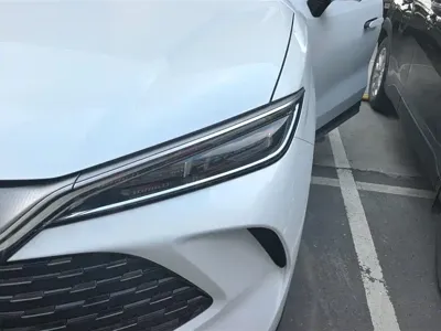 BYD L DM-i 2024, 29200 км, за 12889.69 USD