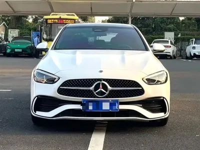 Mercedes-Benz C-Class 2023, 45000 км, за 25354.34 USD