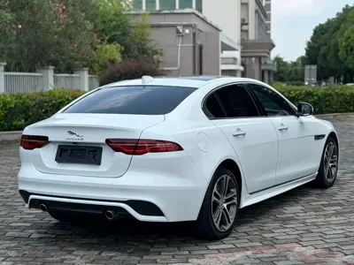 Jaguar XEL 2021, 90000 км, за 12966.37 USD