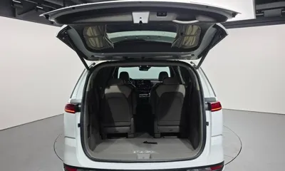 Kia Canival 2021, 85743 км, за 23852 USD - фото 20