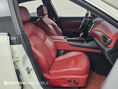Maserati Levante 2017, 82545 км, за 19495.86 USD - фото 10
